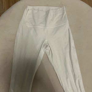 White lululemon align leggings
